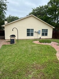 10739 Highland Woods Dr photo'