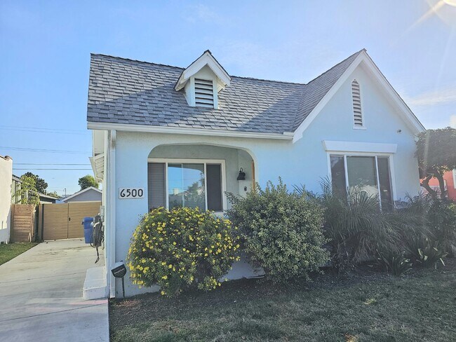 6500 Arlington Ave in Los Angeles, CA - Building Photo - Building Photo