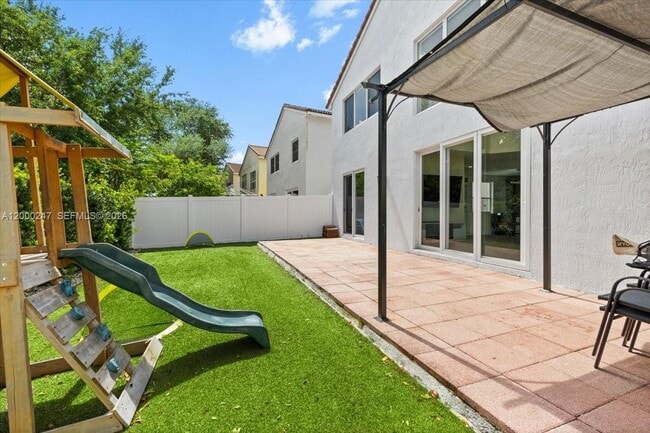 property at 15385 SW 51st St