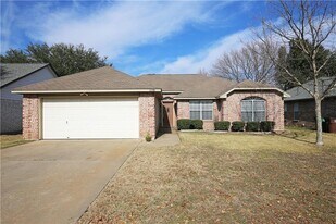 2308 Sycamore Trail in Round Rock, TX - Building Photo