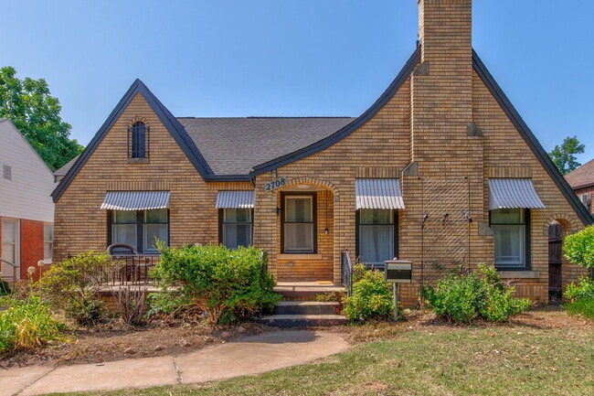 2708 NW 11th St in Oklahoma City, OK - Building Photo - Building Photo