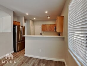 2520 Olay St in Las Vegas, NV - Foto de edificio - Building Photo