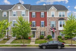 4002 Luminary Dr in Williamsburg, VA - Building Photo