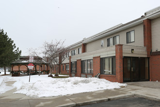 Friendship Manor Apartments in Buffalo, NY - Building Photo - Building Photo