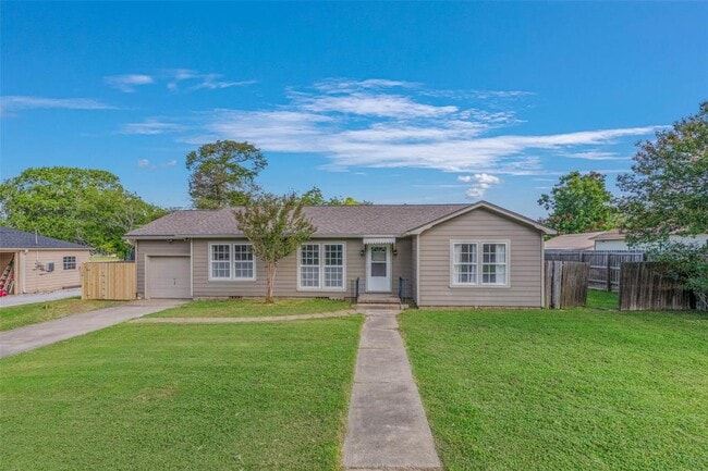 property at 1113 Felder