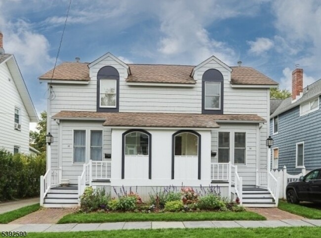 property at 24 Montague Pl