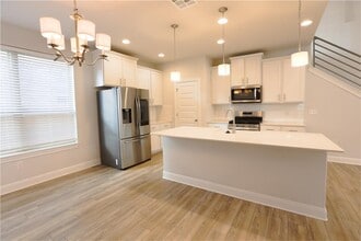432 Arrowhead Vine St in Leander, TX - Building Photo - Building Photo