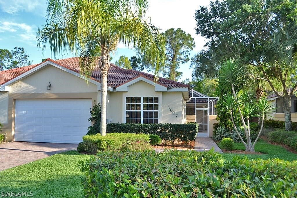 4007 Recreation Ln in Naples, FL - Building Photo