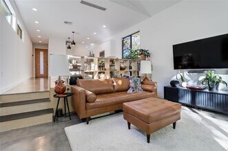 2709 E 14th St in Austin, TX - Building Photo - Building Photo