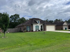 20472 Spanish Oak Ave in Ponchatoula, LA - Building Photo - Building Photo