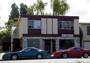 901 59th St in Oakland, CA - Building Photo