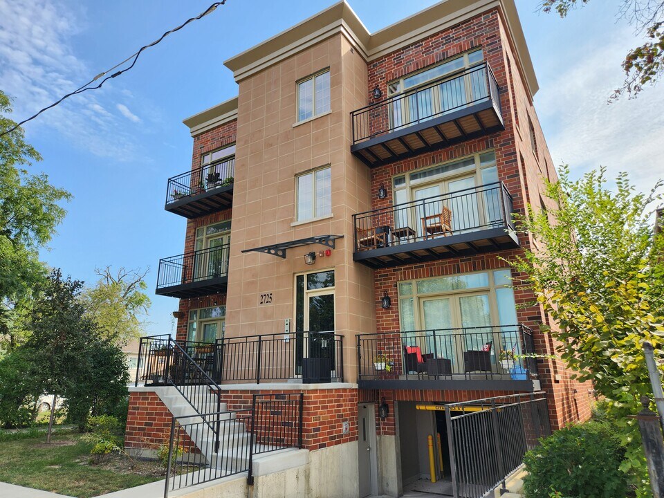 2725 Budd St in River Grove, IL - Foto de edificio
