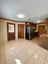 2704 San Agustin Ave in Laredo, TX - Building Photo - Building Photo