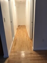 25130 57th Ave, Unit 1st Floor in Little Neck, NY - Foto de edificio - Building Photo