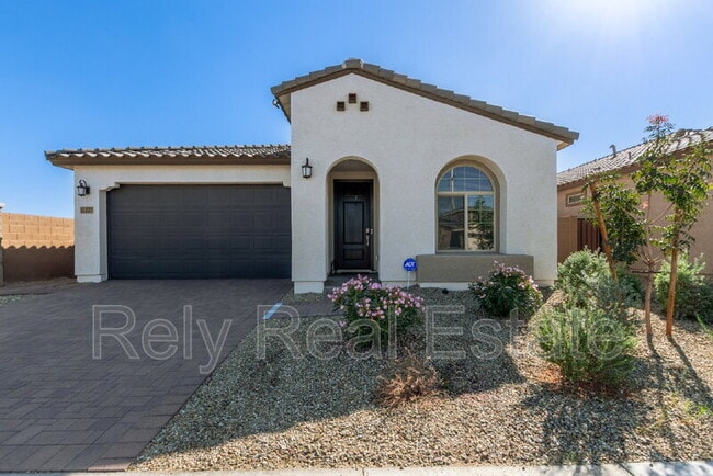 11207 W Luxton Ln