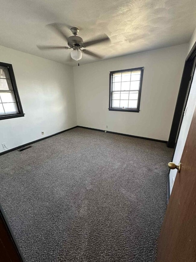 16 Highland Dr in Perry, OK - Building Photo - Building Photo