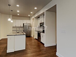 302 E Sicily Dr in Meridian, ID - Building Photo - Building Photo