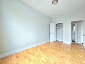 184 Nagle Ave in New York, NY - Building Photo - Building Photo
