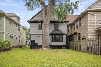 117 Kenwood Ave in Rochester, NY - Building Photo - Building Photo