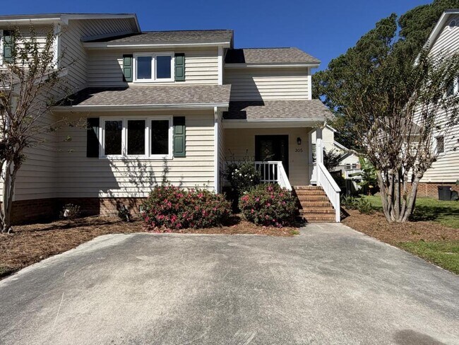 property at 305 Wimbledon Ct