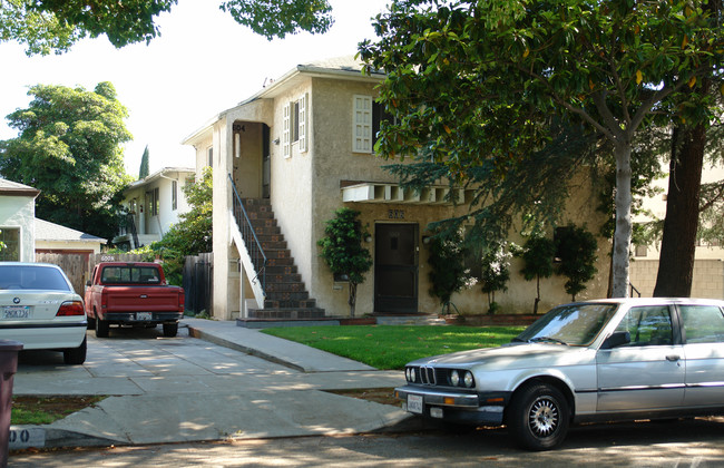 606 Hawthorne St in Glendale, CA - Building Photo - Building Photo