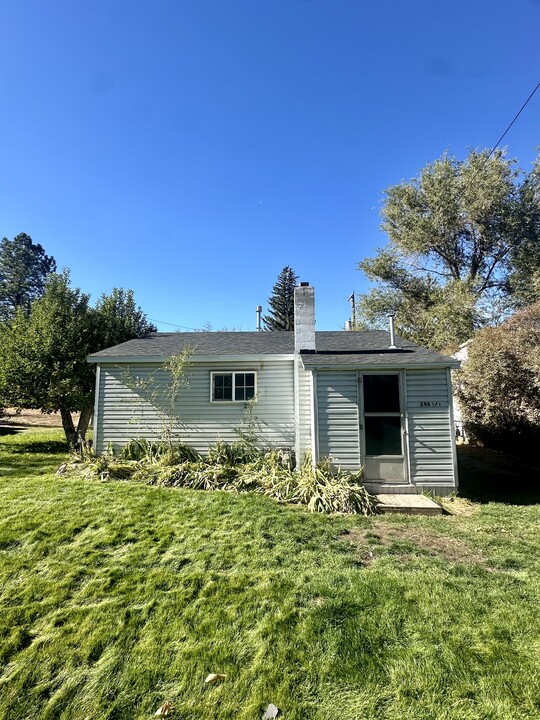 246 S 2nd E in Rexburg, ID - Foto de edificio