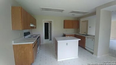 6125 Ferrysage Dr in San Antonio, TX - Building Photo - Building Photo