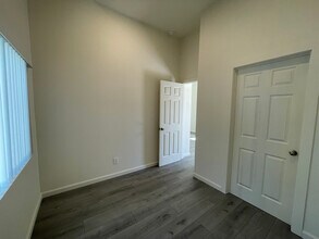 4211 Black Mountain Rd in La Mesa, CA - Building Photo - Building Photo