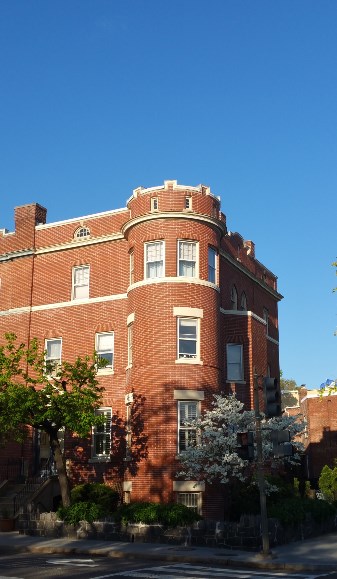 226 4th St NE in Washington, DC - Building Photo