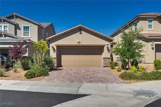 2558 Ofanto St in Henderson, NV - Building Photo - Building Photo