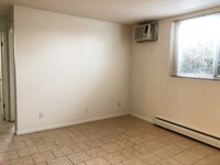 217 NW College Ave photo'