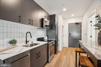 1108 N Front St in Philadelphia, PA - Building Photo - Building Photo