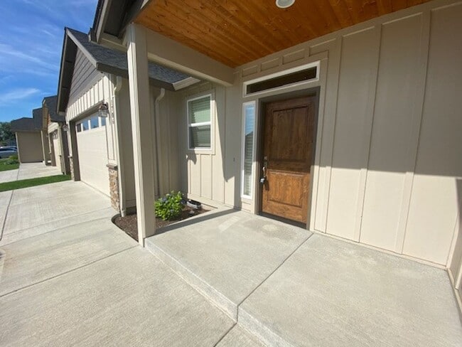 1706 NW 22nd Ave in Battle Ground, WA - Building Photo - Building Photo