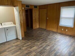 133 S Lakeshore Dr-Unit -1 in Whispering Pines, NC - Building Photo - Building Photo