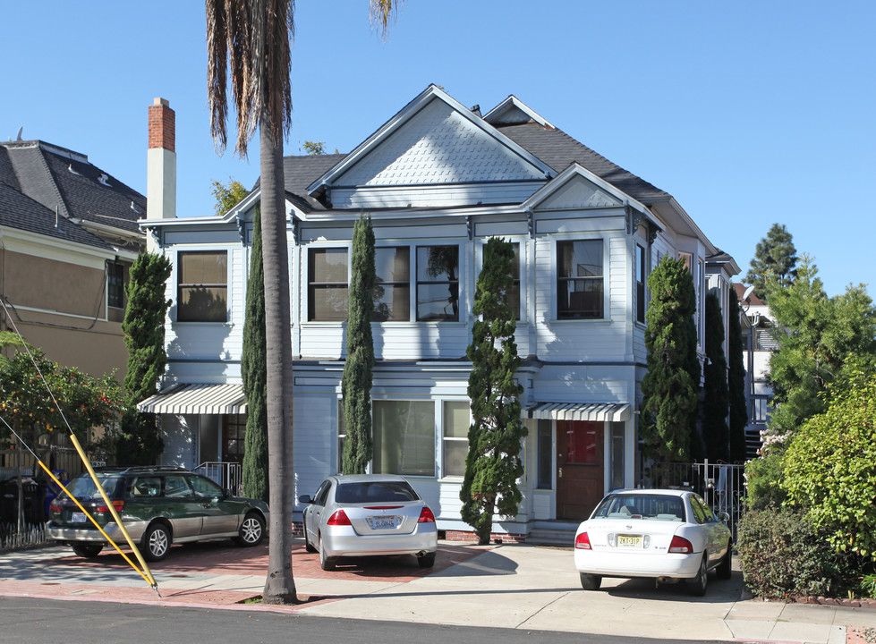 2452 Front St in San Diego, CA - Building Photo