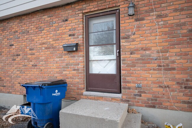 97 O'Neil St in Chatham, ON - Building Photo - Building Photo