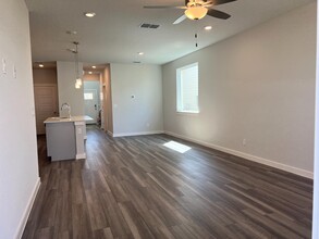 224 Camryn Xing in San Antonio, TX - Building Photo - Building Photo
