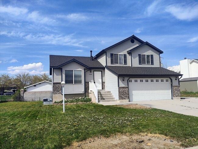 property at 4880 Lemar Way