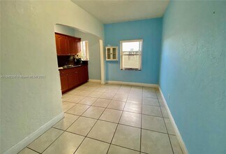 313 N Krome Ave in Homestead, FL - Building Photo - Building Photo