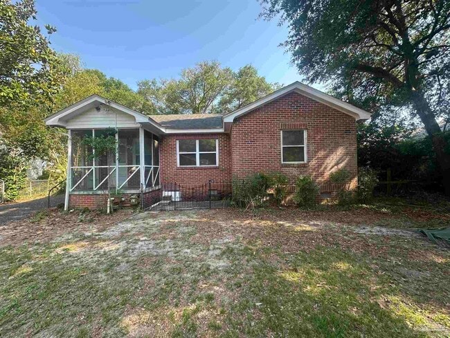 1414 Wisteria Ave in Pensacola, FL - Building Photo - Building Photo