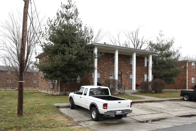 10414 Torrington Rd in Louisville, KY - Building Photo - Building Photo