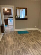 858 Gracey Ave in Clarksville, TN - Foto de edificio - Building Photo