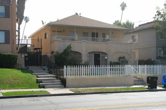 350 S Wilton Pl in Los Angeles, CA - Building Photo - Building Photo