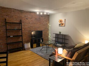 95 Gainsborough St in Boston, MA - Foto de edificio - Building Photo