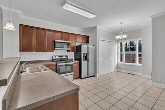 3100 Lauren Parc Rd in Decatur, GA - Building Photo - Building Photo