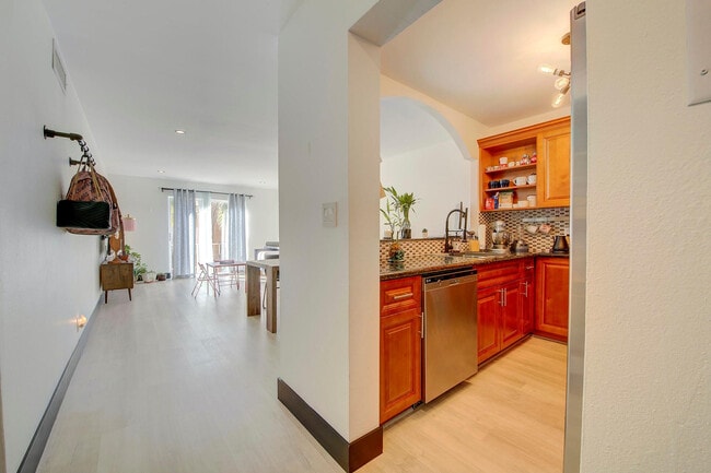 18111 NW 68th Ave in Hialeah, FL - Building Photo - Building Photo