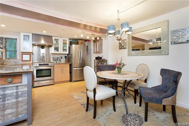 property at 18 Valley Rd