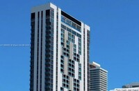 151 SE 1st St, Unit 3111 in Miami, FL - Foto de edificio - Building Photo