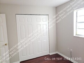 1884 NE 77th St in Ocala, FL - Building Photo - Building Photo