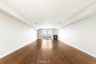 11218 Camarillo St in Los Angeles, CA - Building Photo - Building Photo